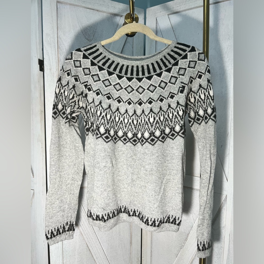 Gray and Black Patterned Sweater